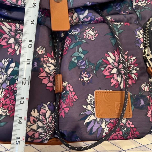 Beautiful Samsonite Floral Backpack - Picture 9 of 11